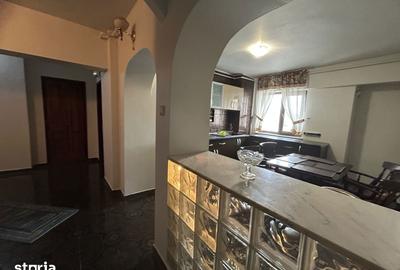 Apartament cu 4 camere decomandat în Central - 6