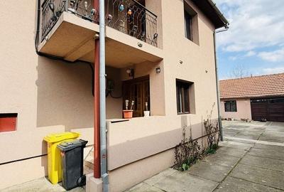 Casă individuală cu 6 camere cu Canalizare în Central - 3