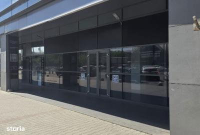 Spațiu comercial, de 160 mp, în Central - 3