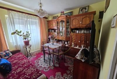 Apartament cu 4 camere decomandat în Hipodrom 3 - 1