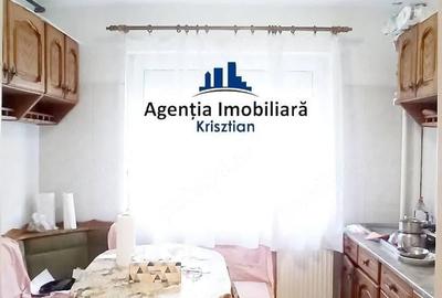 Apartament cu 3 camere decomandat în Micro 16 - 1