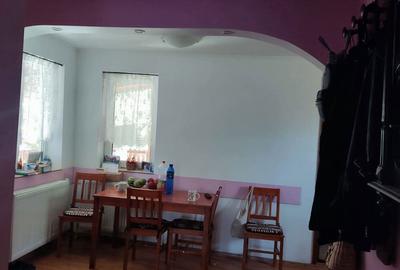 Casă cu 5 camere cu Teren 500 Mp în Berceni - 1