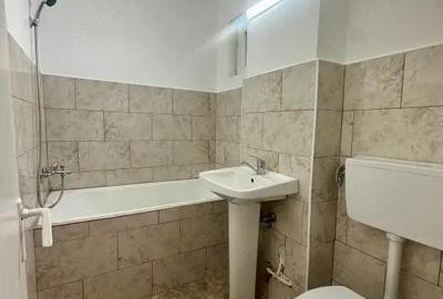 Apartament cu 3 camere semidecomandat în Central - 6