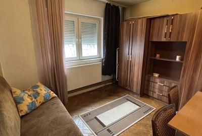 Apartament  modest, 2 camere zona Gheorghe Lazar - 4