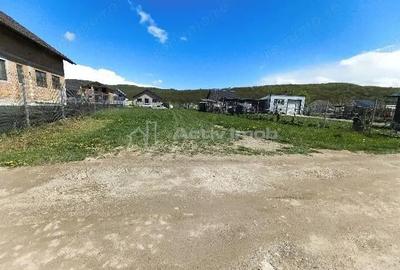 Teren de 784 mp, în Periferie - 2