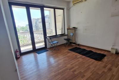 Apartament cu 2 camere decomandat în Ultracentral