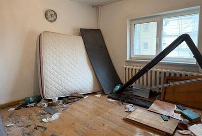 Calea Vitan, intersectie Foisorului, 5 minute Mall Vitan, bloc 1988 - 4