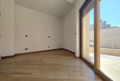 Apartament cu 5 camere în Primăverii - 6