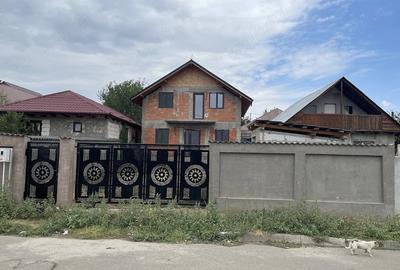 Casă cu 3 camere cu Teren 300 Mp în Central - 6