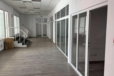 Spațiu comercial, de 900 mp, în P-ța Unirii - 6