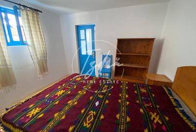 Casa cu 4 camere  si 625 mp teren in Avrig - 3