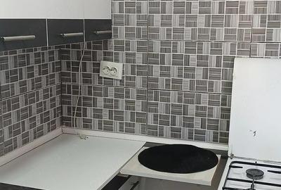 Garsonieră decomandată în Debarcader - 2