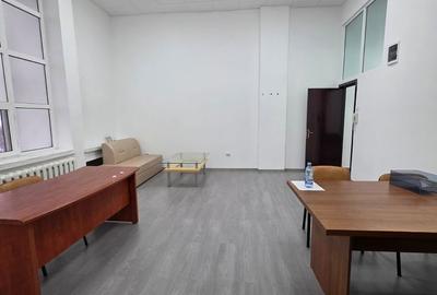 Spațiu comercial, de 40 mp, în Ultracentral - 4