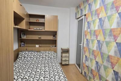 Apartament cu 3 camere semidecomandat, mobilat în Malu Roșu - 3