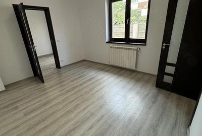 Casă cu Teren 130 Mp în Tei - 2