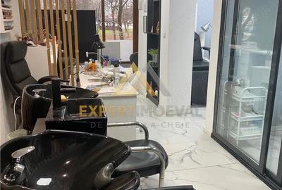Spațiu comercial, de 50 mp, în Central - 7