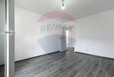 Apartament cu 3 camere de vanzare in zona Central - 10