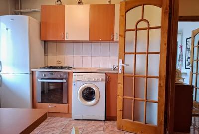 Apartament cu 3 camere, mobilat în Central - 16