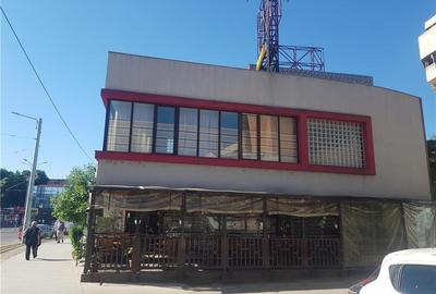 Spațiu comercial, de 460 mp, în Central - 3