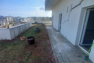 Penthouse cu 5 camere decomandat în Central - 20