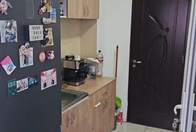 Apartament 2 camere,zona Rovine - 1