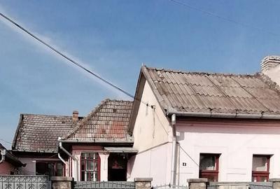 Casă cu 4 camere în Micro 1 - 2