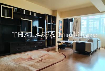 Apartament cu 3 camere decomandat, mobilat în Ultracentral