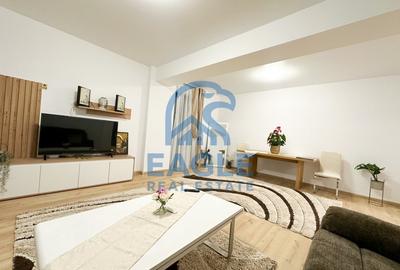 Apartament cu 3 camere decomandat, mobilat în Palazu Mare - 2