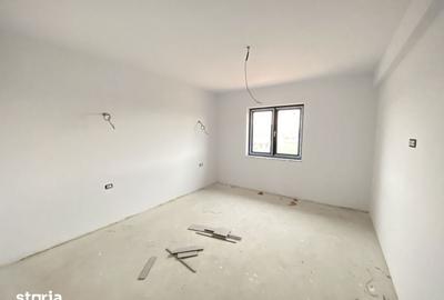 Casă cu 4 camere cu Teren 335 Mp în Ronaț