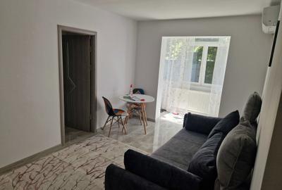 Apartament cu 2 camere semidecomandat în Tomis Nord - 12