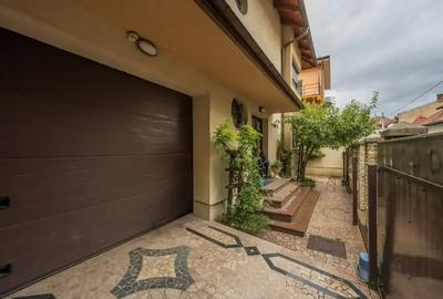 Vila de Lux ideal familie / sediu de firma in zona centrala - 27