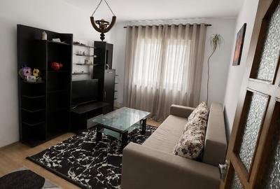 Apartament cu 3 camere decomandat în Central - 1