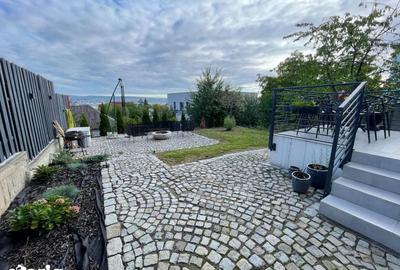 Apartament cu 3 camere semidecomandat în Ciupercenii Noi - 2