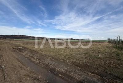 Teren de 1440 mp, în Central - 2