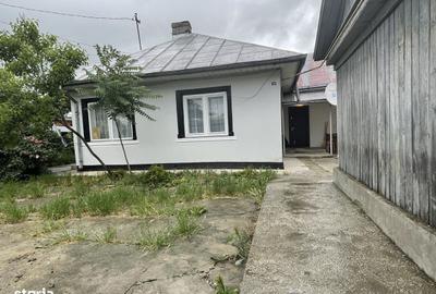 Casă cu 4 camere în Humulești - 3