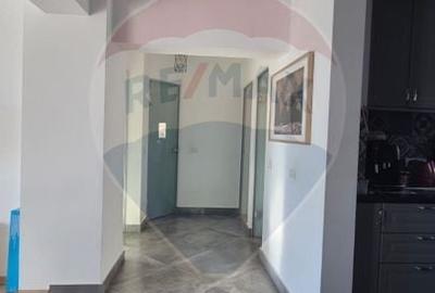 Apartament cu 3 camere de vânzare în zona 13 Septembrie - 10