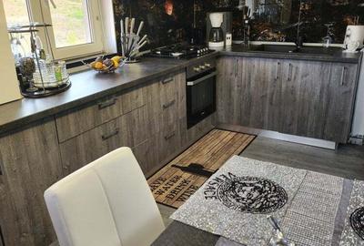 Apartament cu 3 camere decomandat în Ștrand - 2