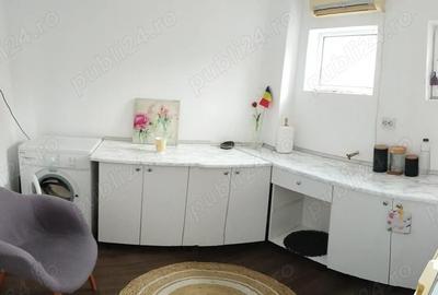 Garsonieră decomandată în P-ța Universității - 4