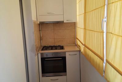Apartament cu 3 camere decomandat în 9 Mai