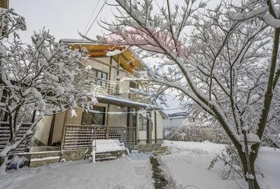 Vila cu 4 camere + terasa + curte + loc de parcare - Bacu... - 1