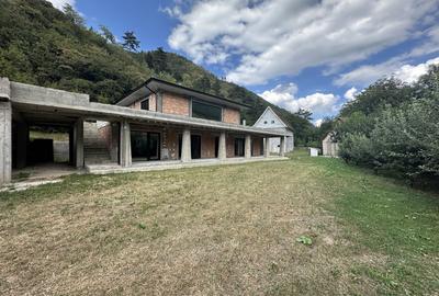 Casa de lux, cu vedere panoramica asupra muntilor, 2600mp teren Gura Raului - 5