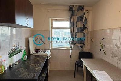 Apartament cu 3 camere decomandat, mobilat în 9 Mai - 6