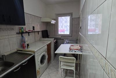 Garsonieră decomandată, mobilată în Dristor - 3