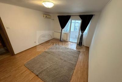Decomandat, 2 cam, etaj 4/4, zona Hala Centrală , 142.000 âŹ - 1