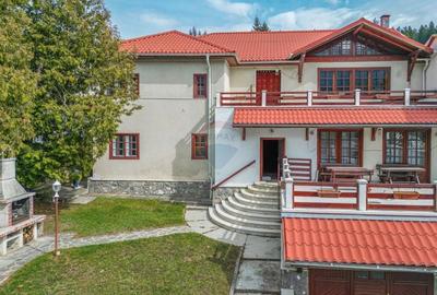 Casă individuală cu 12 camere în Zamora