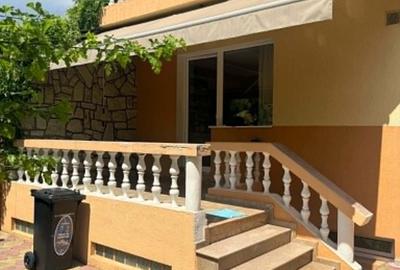 Casă cu 8 camere cu Teren 500 Mp în Gruia - 12