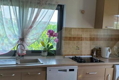 Casă cu 4 camere cu Teren 1900 Mp în Central - 16