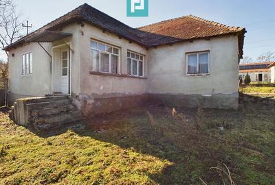 Casă cu 3 camere cu Teren 719 Mp în Tauț - 5