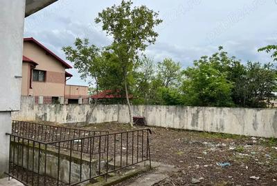 Casă cu 6 camere în Central - 1