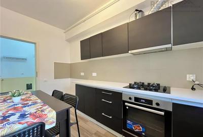 Apartament cu 2 camere decomandat în Tractorul - 3